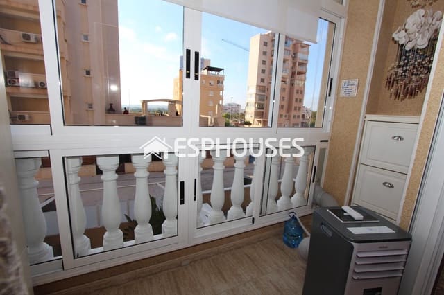 1 chambre Appartement à vendre à Zona Pueblo, Guardamar del Segura avec piscine - 132 000 € (Ref: 9940422)