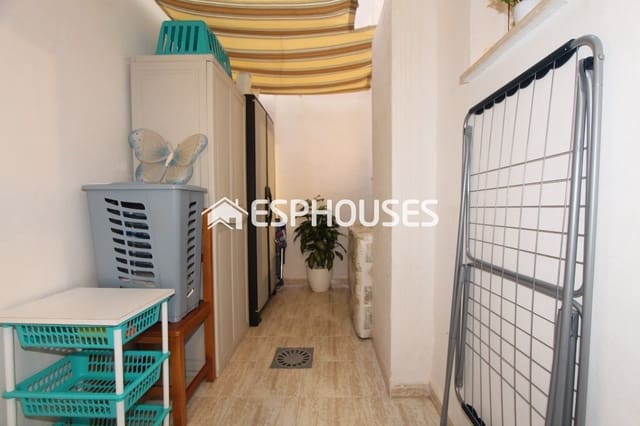 Apartamento de 1 habitación en Zona Pueblo, Guardamar del Segura en venta con piscina - 132.000 € (Ref: 9940422)