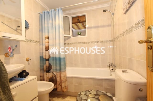 Apartamento de 1 habitación en Zona Pueblo, Guardamar del Segura en venta con piscina - 132.000 € (Ref: 9940422)