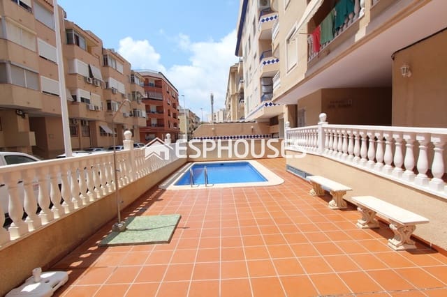 Apartamento de 1 habitación en Zona Pueblo, Guardamar del Segura en venta con piscina - 132.000 € (Ref: 9940422)