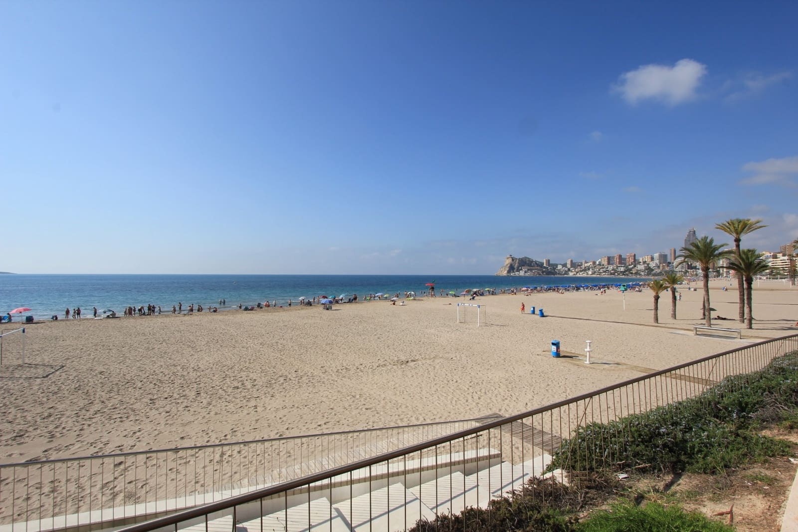 1 soveværelse Lejlighed til salg i Benidorm med swimmingpool - € 166.400 (Ref: 9942794)