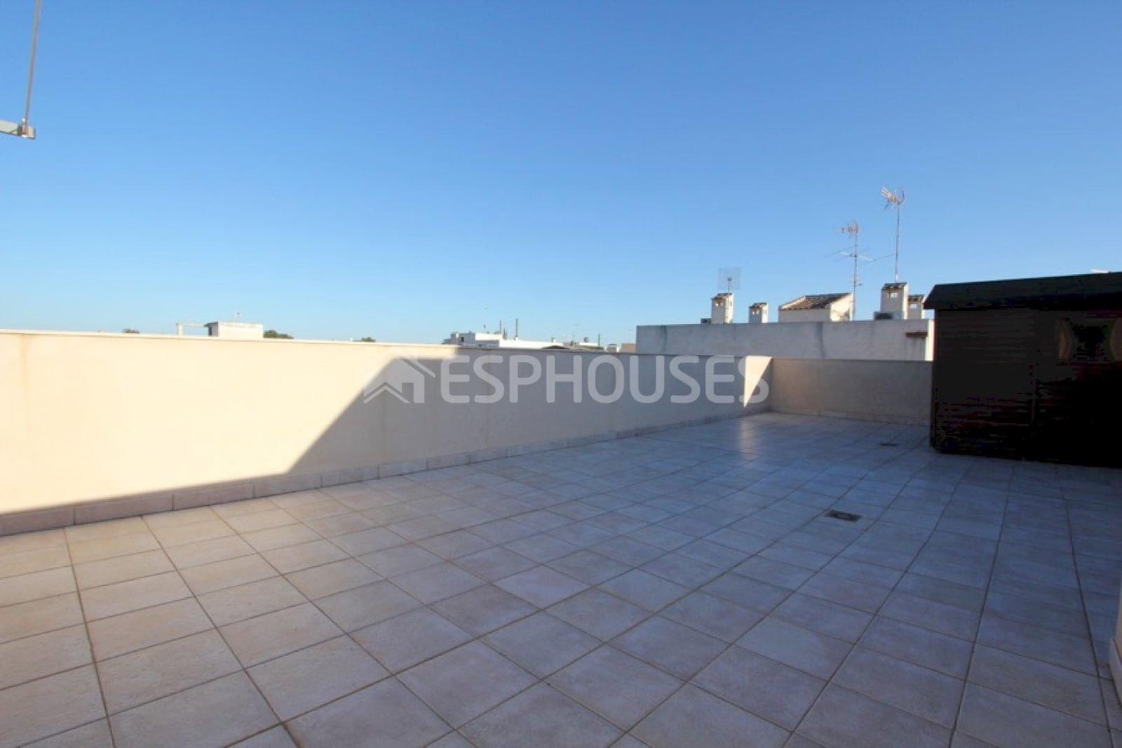 4 quarto Apartamento para venda em Guardamar del Segura com garagem - 340 000 € (Ref: 9942795)