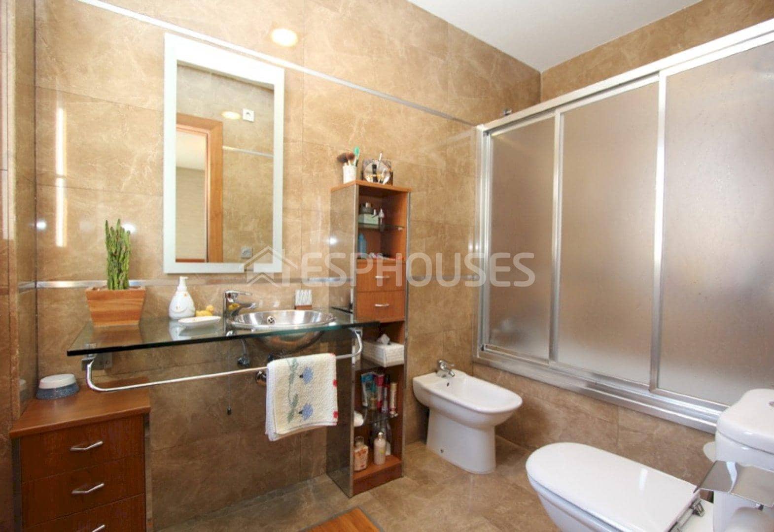 4 quarto Apartamento para venda em Guardamar del Segura com garagem - 340 000 € (Ref: 9942795)