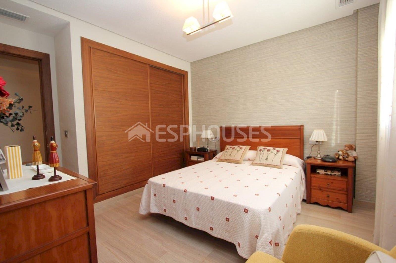 4 quarto Apartamento para venda em Guardamar del Segura com garagem - 340 000 € (Ref: 9942795)