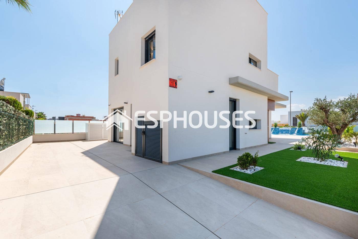 3 Zimmer Villa zu verkaufen in Orihuela Costa mit Pool Garage - 995.000 € (Ref: 9944224)