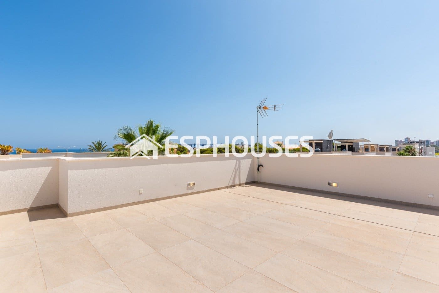 3 Zimmer Villa zu verkaufen in Orihuela Costa mit Pool Garage - 995.000 € (Ref: 9944224)