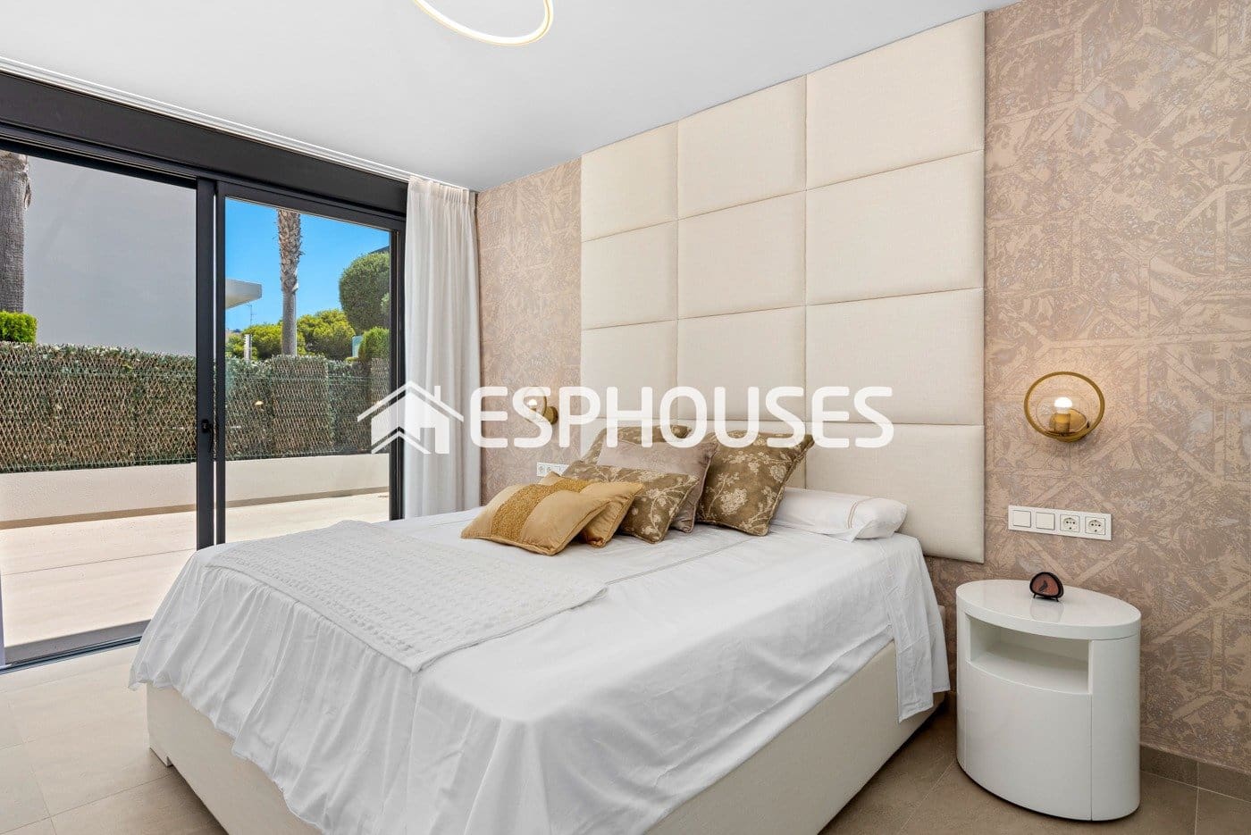 3 Zimmer Villa zu verkaufen in Orihuela Costa mit Pool Garage - 995.000 € (Ref: 9944224)