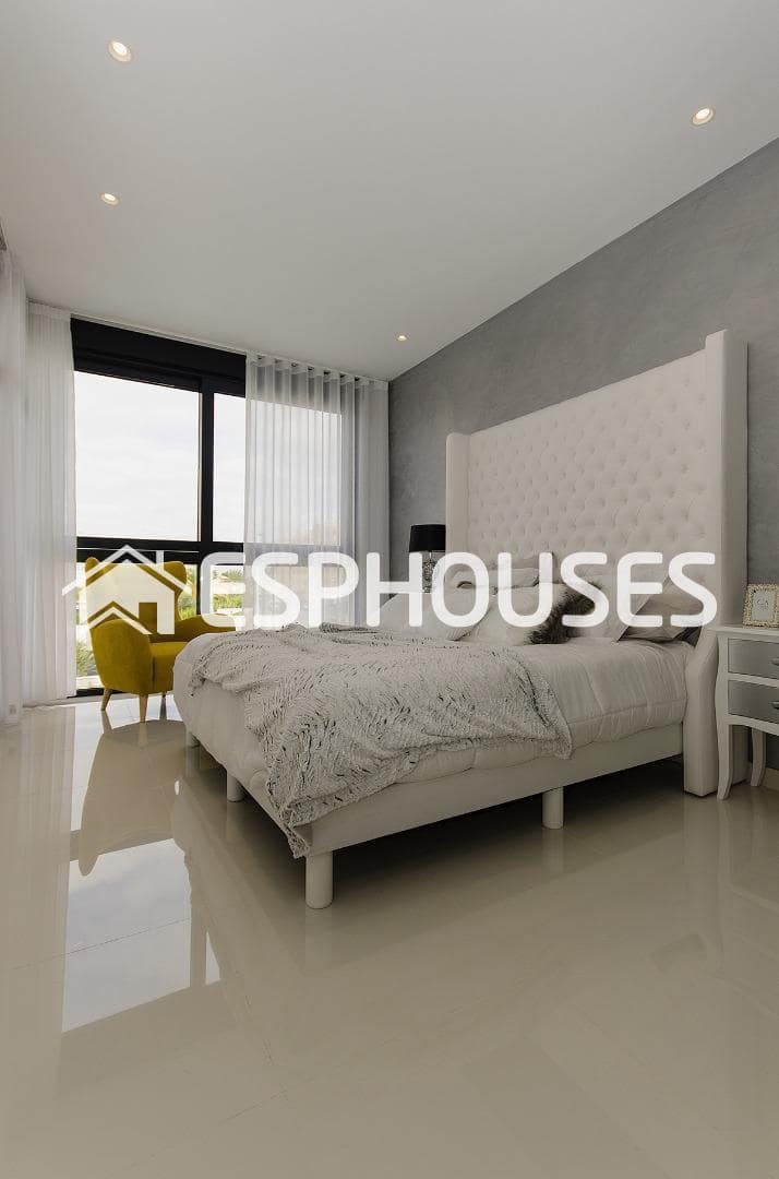 4 Zimmer Villa zu verkaufen in Orihuela Costa mit Pool Garage - 995.000 € (Ref: 9944225)