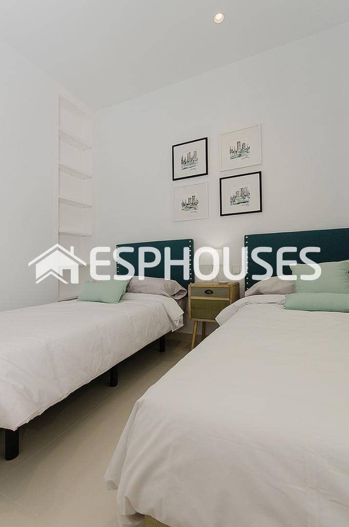 4 Zimmer Villa zu verkaufen in Orihuela Costa mit Pool Garage - 995.000 € (Ref: 9944225)