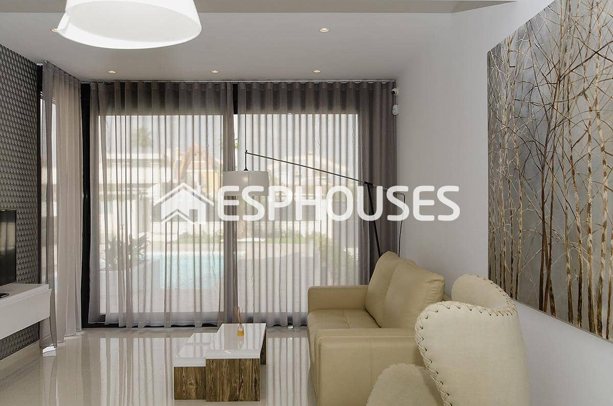 4 Zimmer Villa zu verkaufen in Orihuela Costa mit Pool Garage - 995.000 € (Ref: 9944225)