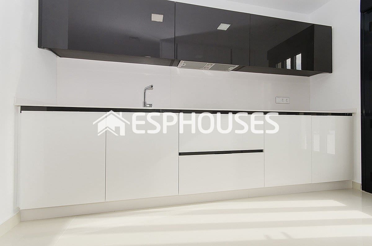 4 sovrum Villa till salu i Orihuela Costa med pool - 995 000 € (Ref: 9944225)