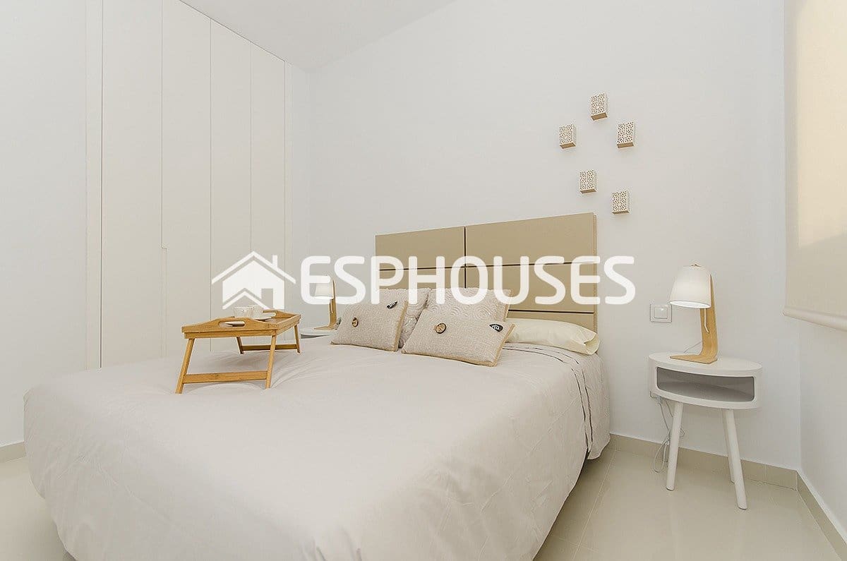 4 sovrum Villa till salu i Orihuela Costa med pool - 995 000 € (Ref: 9944225)