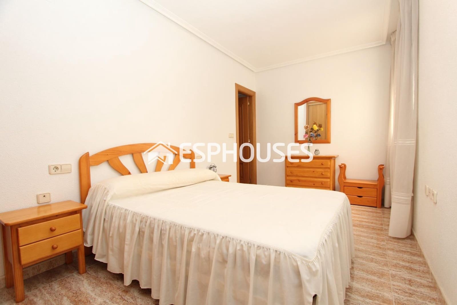 3 sypialnia Apartament na sprzedaż w Guardamar del Segura z garażem - 250 000 € (Ref: 9955326)