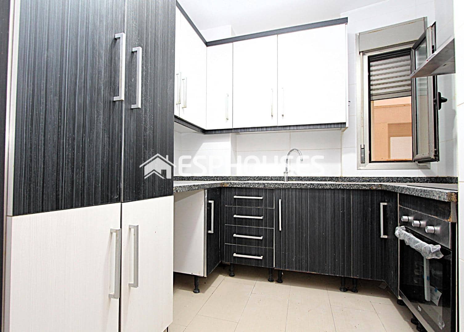 2 slaapkamer Appartement te koop in Guardamar del Segura met garage - € 190.000 (Ref: 9955328)