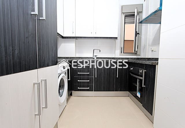 2 soverom Leilighet til salgs i Zona Pueblo, Guardamar del Segura med garasje - € 190 000 (Ref: 9955329)