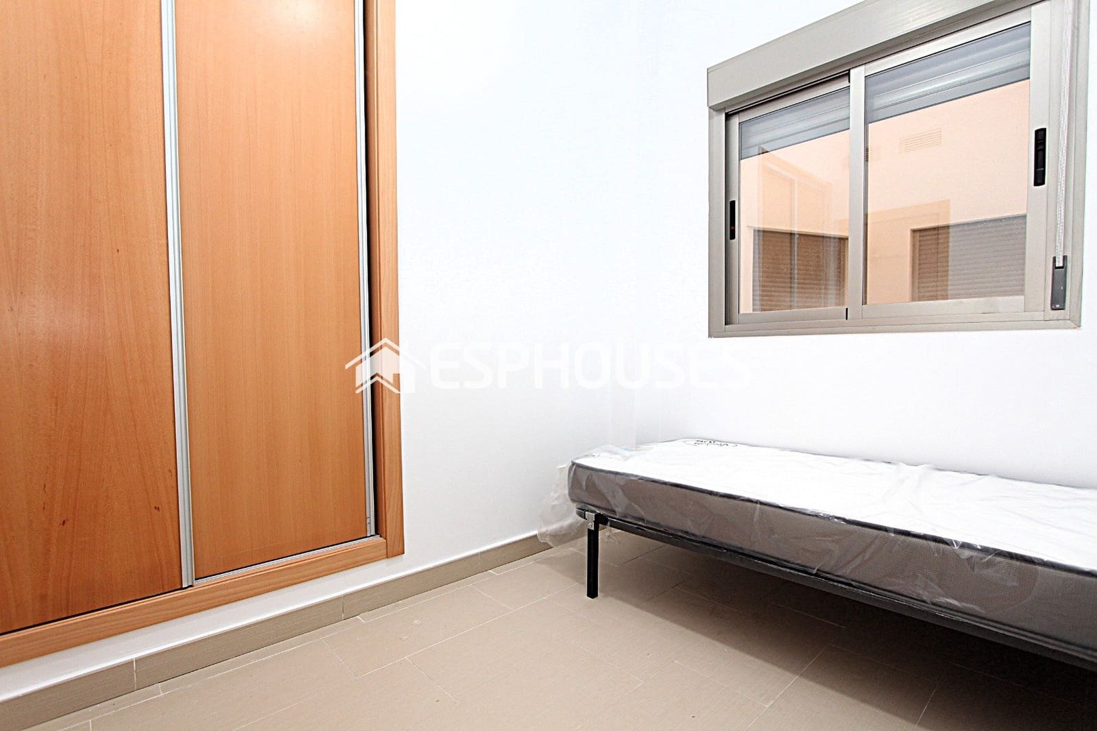 Apartamento de 2 habitaciones en Guardamar del Segura en venta con garaje - 190.000 € (Ref: 9955329)