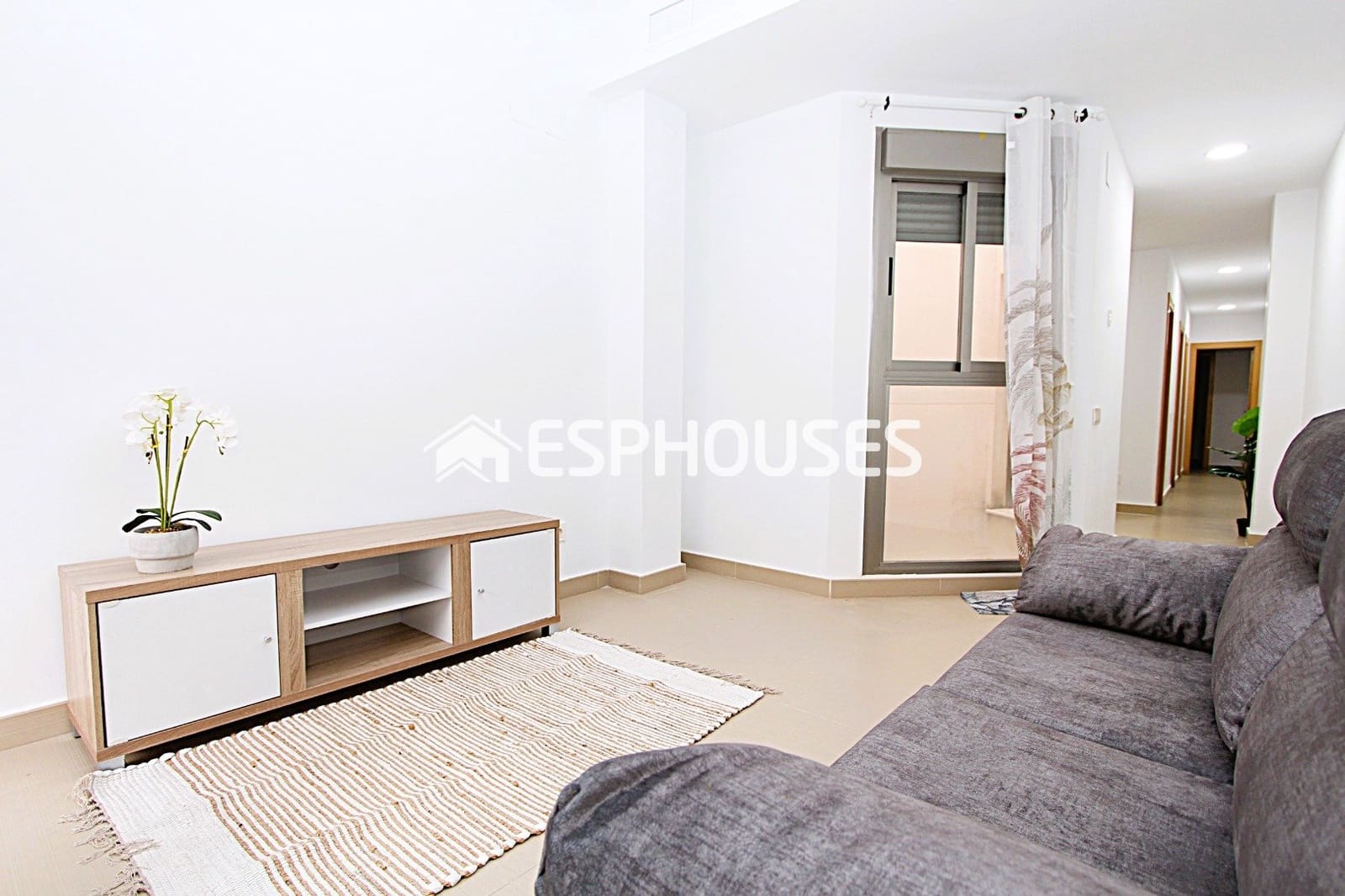 2 Zimmer Apartment zu verkaufen in Guardamar del Segura mit Garage - 190.000 € (Ref: 9955330)