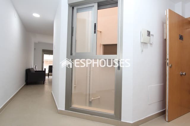 2 soveværelse Lejlighed til salg i Zona Pueblo, Guardamar del Segura med garage - € 190.000 (Ref: 9955331)