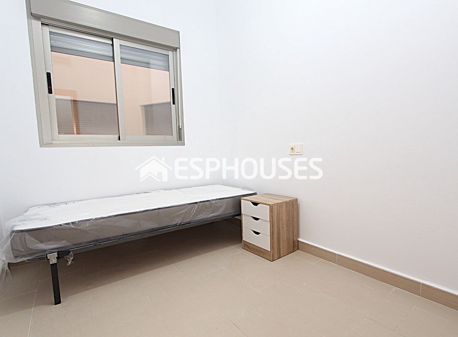 2 bedroom Apartment for sale in Guardamar del Segura with garage - € 190,000 (Ref: 9955331)