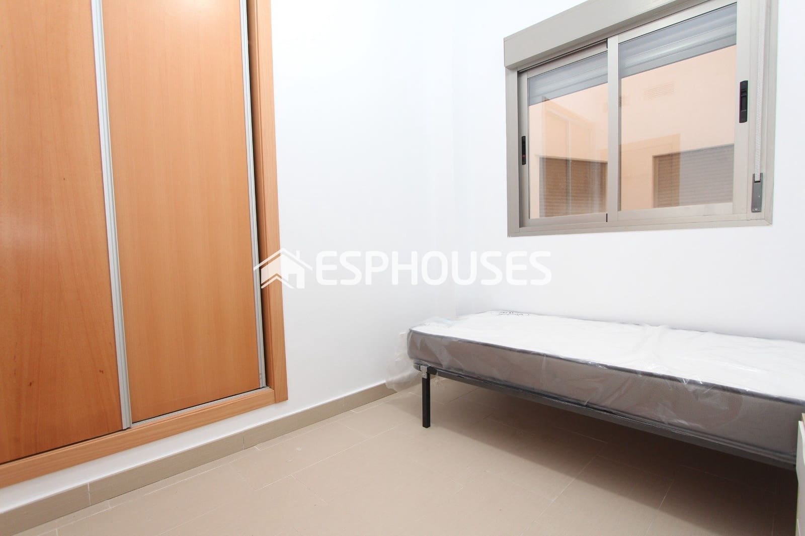 2 bedroom Apartment for sale in Guardamar del Segura with garage - € 190,000 (Ref: 9955331)