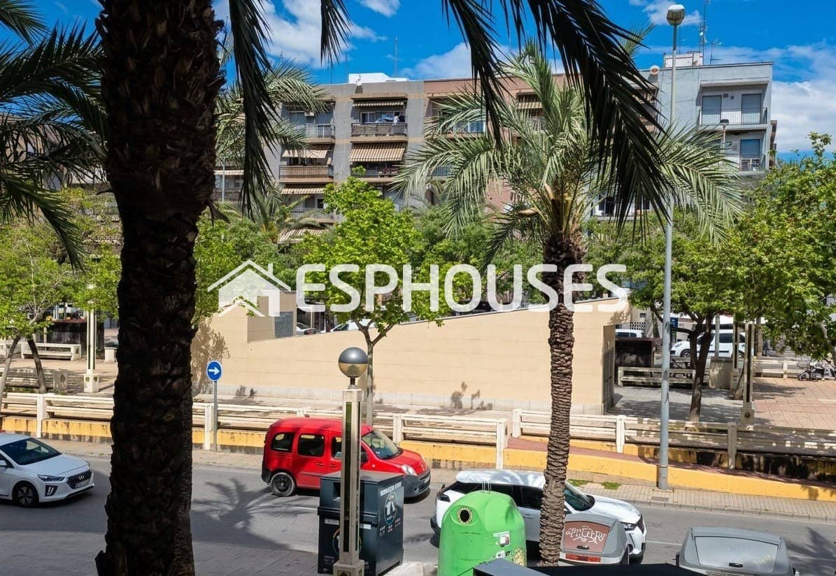Apartamento de 4 habitaciones en Elche / Elx en venta - 185.500 € (Ref: 9955334)