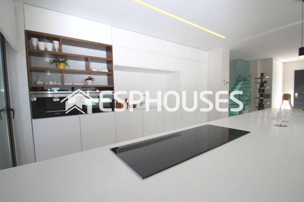 4 bedroom Villa for sale in Orihuela Costa with pool garage - € 1,195,000 (Ref: 9955340)