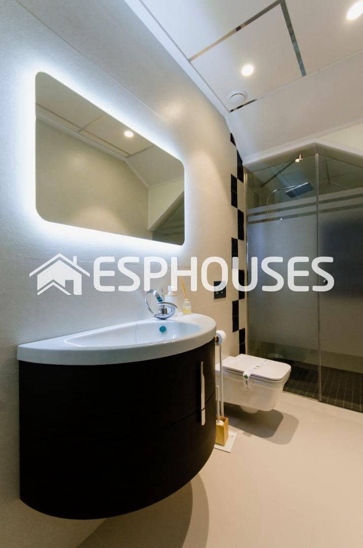 4 bedroom Villa for sale in Orihuela Costa with pool garage - € 1,195,000 (Ref: 9955340)