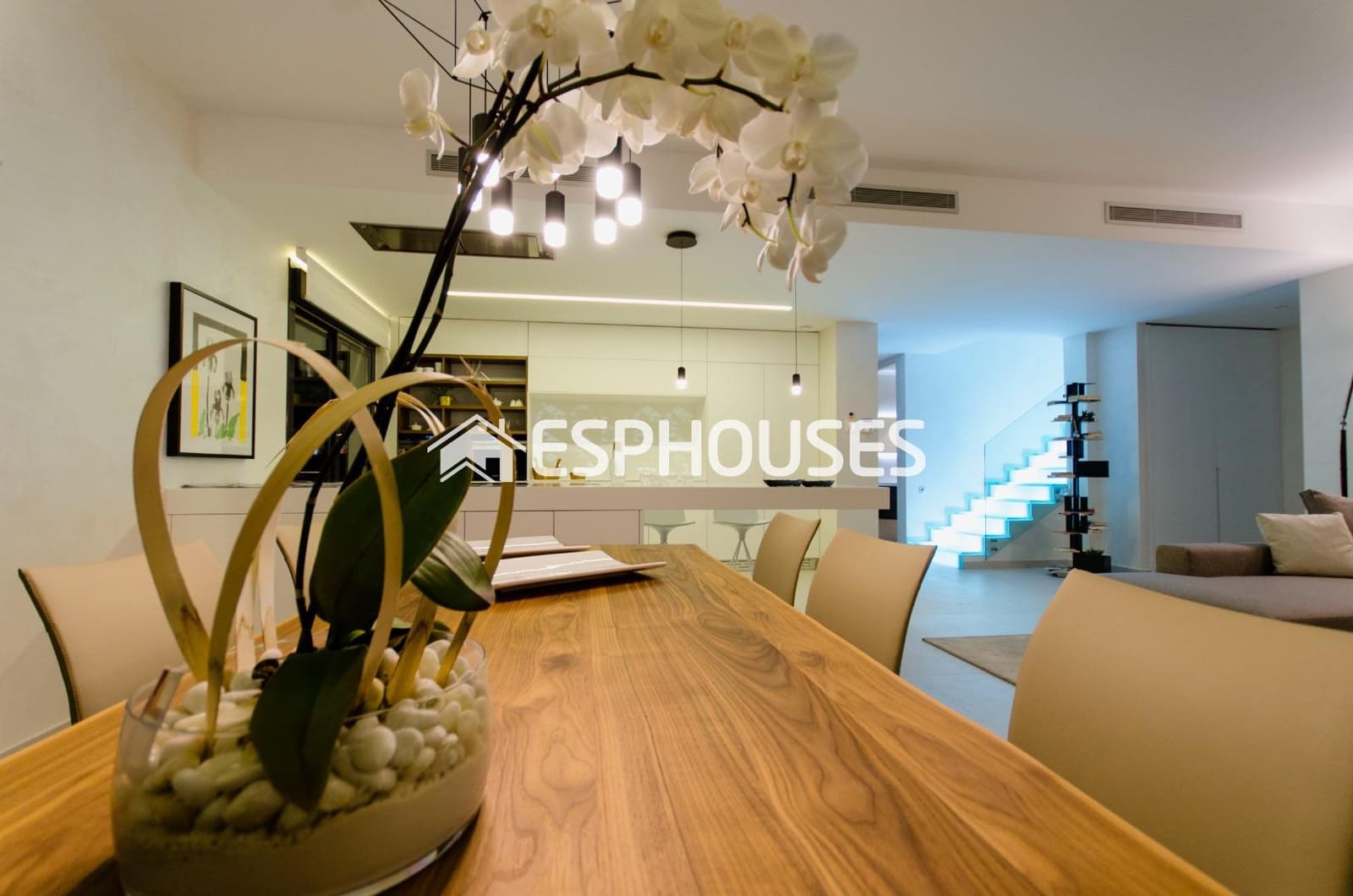4 bedroom Villa for sale in Orihuela Costa with pool garage - € 1,195,000 (Ref: 9955340)