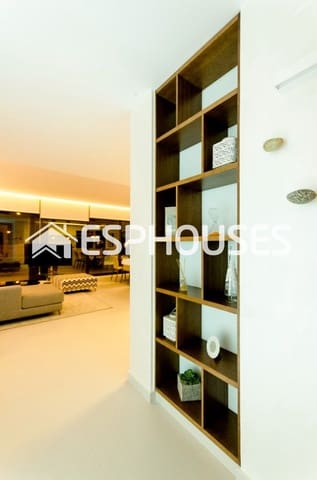 4 soveværelse Villa til salg i Campoamor, Orihuela med swimmingpool - € 1.195.000 (Ref: 9955340)