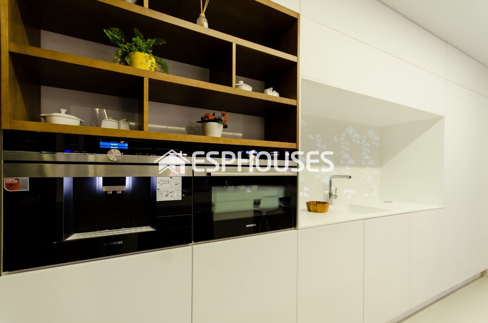 4 bedroom Villa for sale in Orihuela Costa with pool - € 1,195,000 (Ref: 9955340)