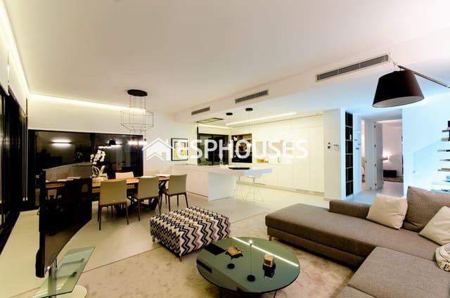 4 soveværelse Villa til salg i Campoamor, Orihuela med swimmingpool - € 1.195.000 (Ref: 9955340)