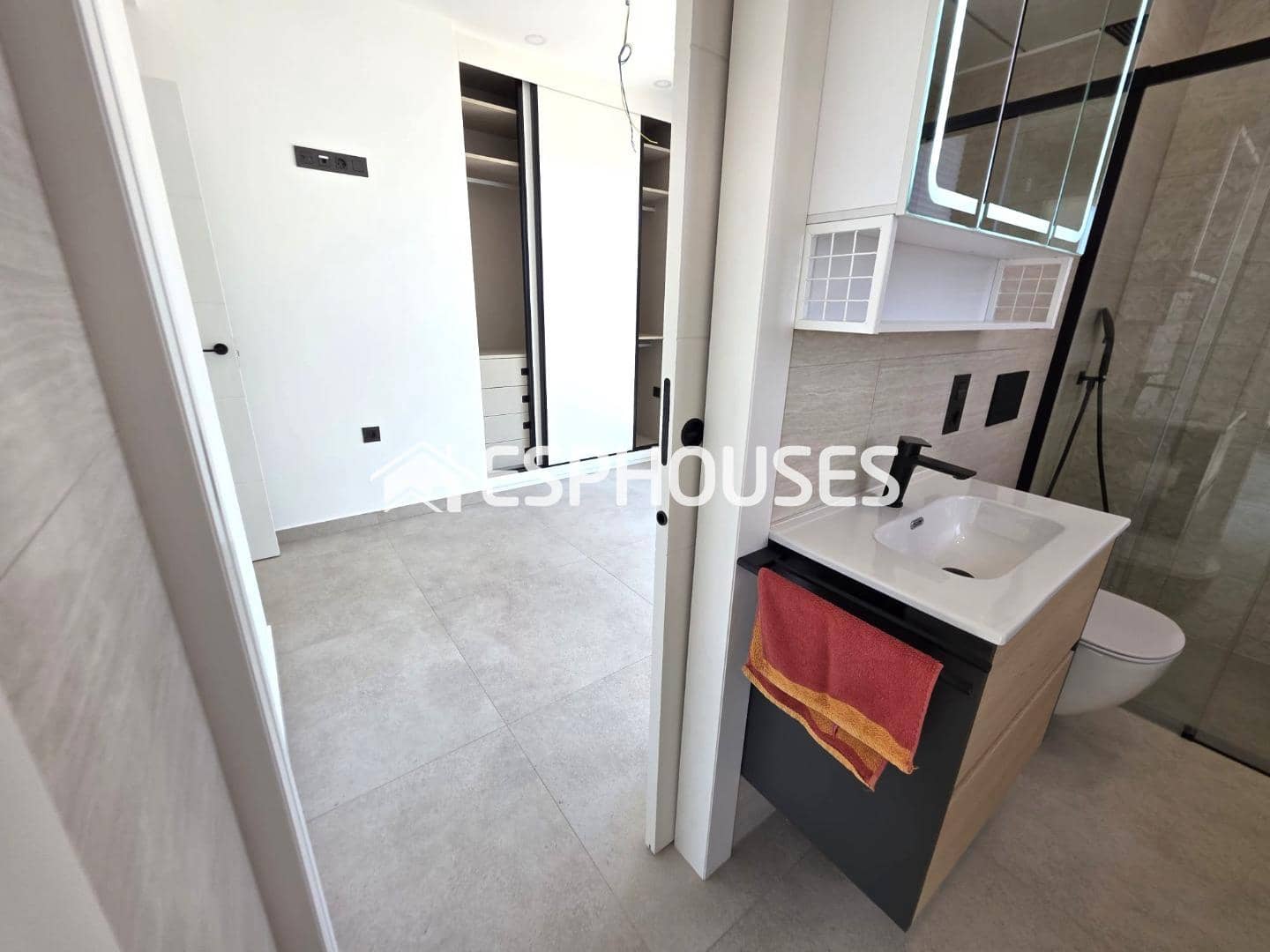 3 bedroom Apartment for sale in Guardamar del Segura with pool garage - € 498,000 (Ref: 9955341)