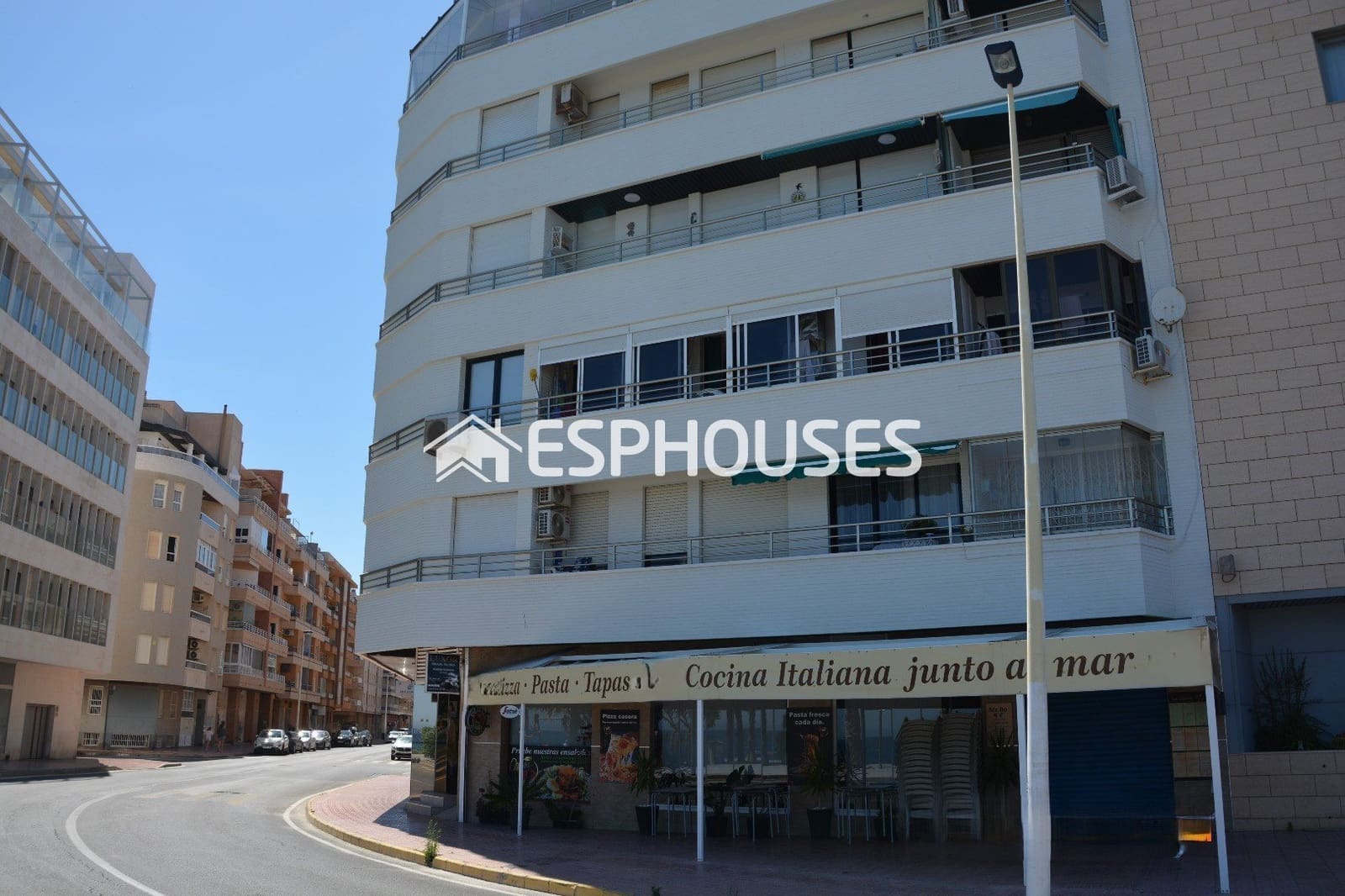 Kommersiell til salgs i Torrevieja - € 442 000 (Ref: 9955343)