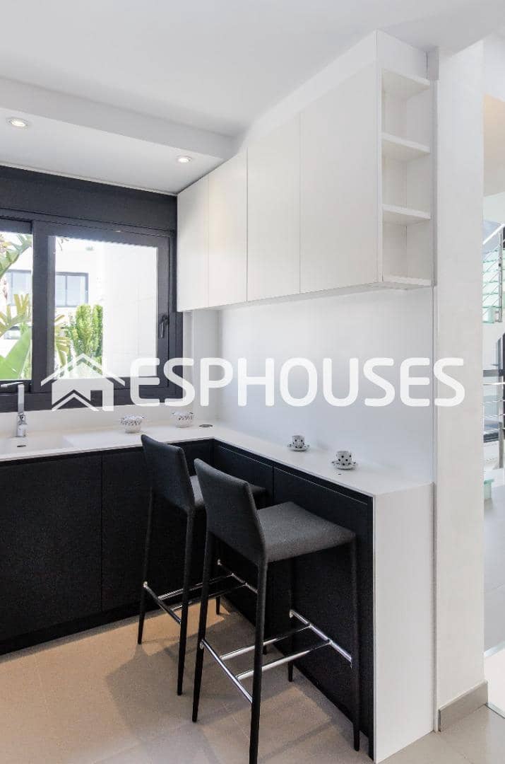 3 bedroom Villa for sale in Orihuela Costa with pool garage - € 1,195,000 (Ref: 9955344)