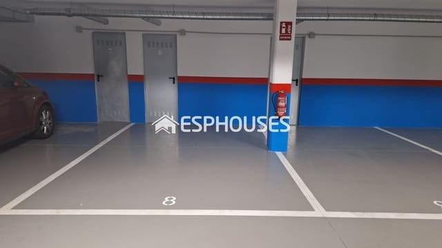 Garasje til salgs i Florida Baja, Alicante by - € 25 000 (Ref: 9958163)