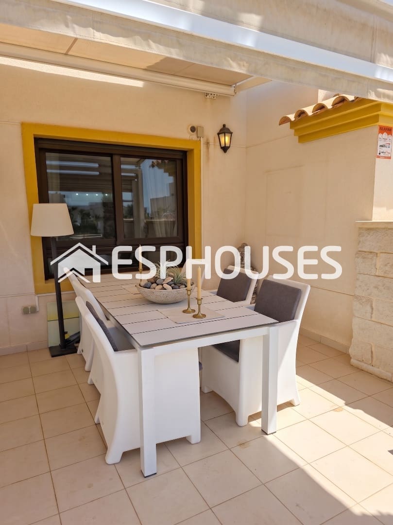 2 slaapkamer Appartement te koop in Guardamar del Segura met zwembad garage - € 280.000 (Ref: 9960009)