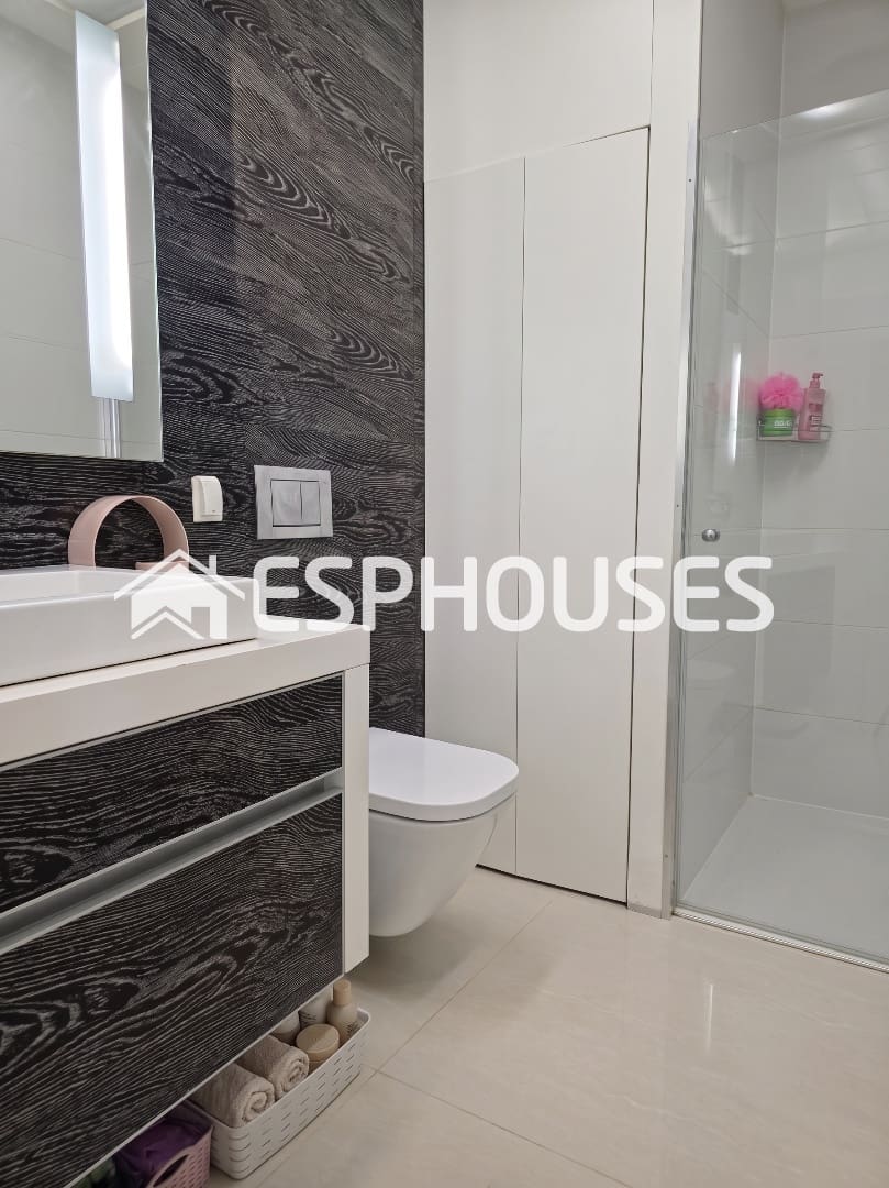 2 slaapkamer Appartement te koop in Guardamar del Segura met zwembad garage - € 280.000 (Ref: 9960009)