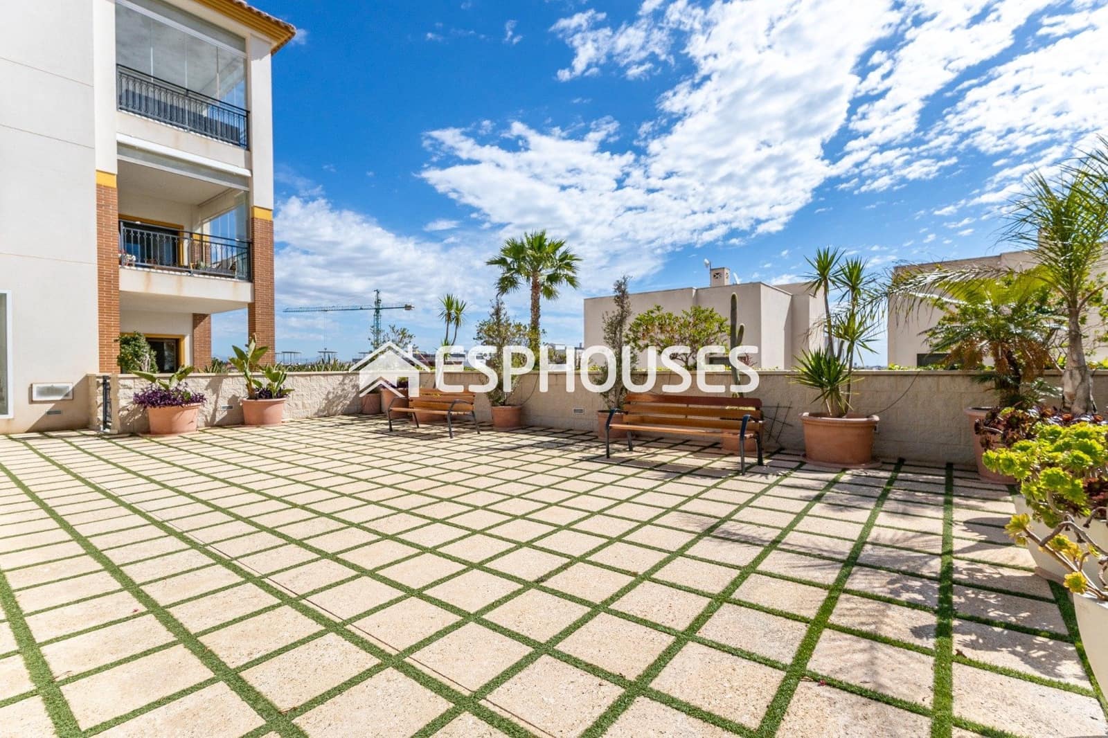 2 slaapkamer Appartement te koop in Guardamar del Segura met zwembad garage - € 280.000 (Ref: 9960009)