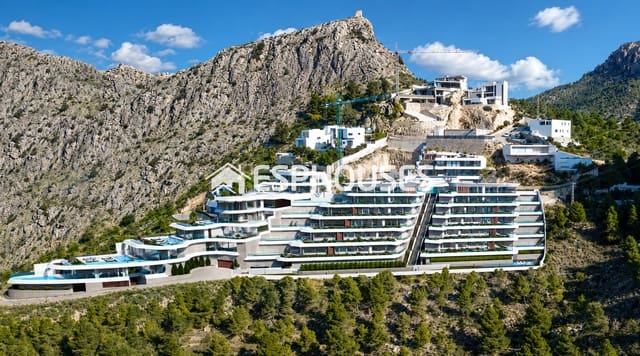4 soveværelse Lejlighed til salg i Maryvilla, Calpe / Calp med swimmingpool garage - € 2.650.000 (Ref: 9973909)