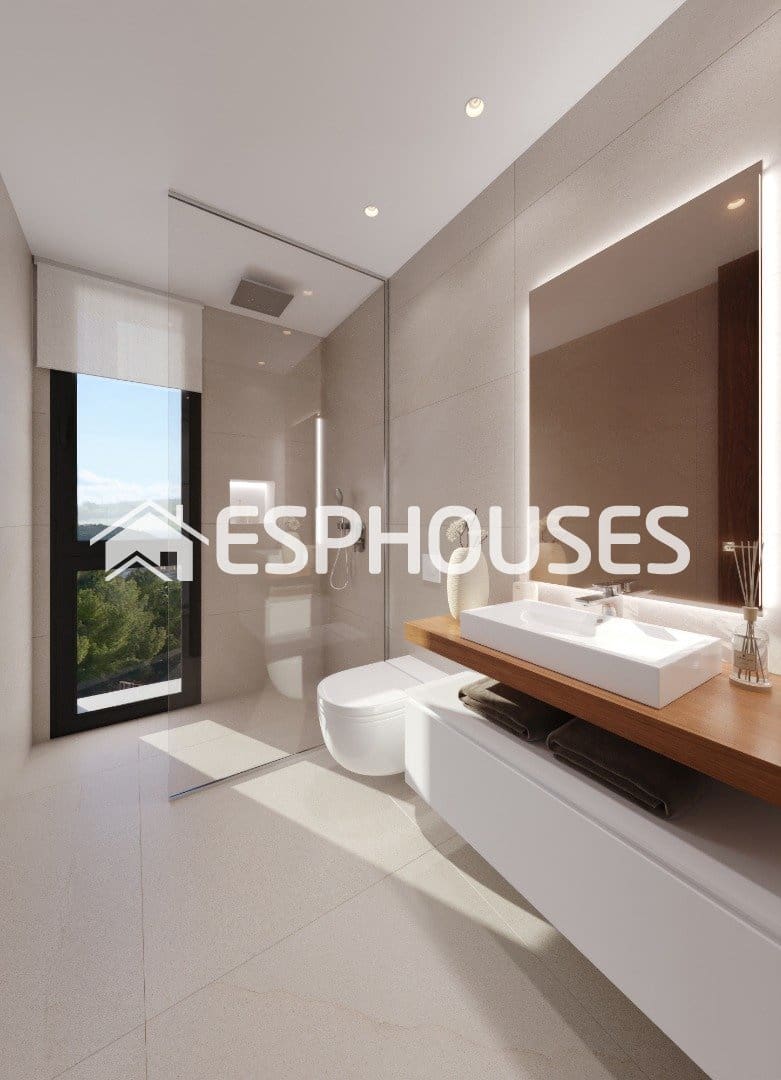 4 bedroom Villa for sale in Finestrat with pool - € 2,195,000 (Ref: 9973917)