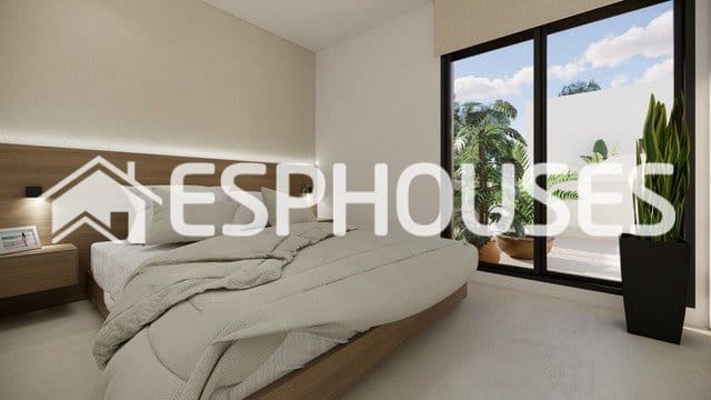 Chalet de 3 habitaciones en San Fulgencio en venta con piscina garaje - 355.000 € (Ref: 9973924)