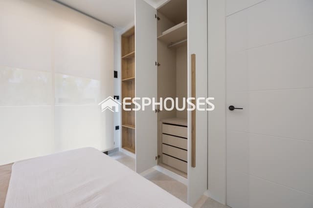 2 soveværelse Lejlighed til salg i Puerto Deportivo, Guardamar del Segura med swimmingpool - € 265.000 (Ref: 9973944)