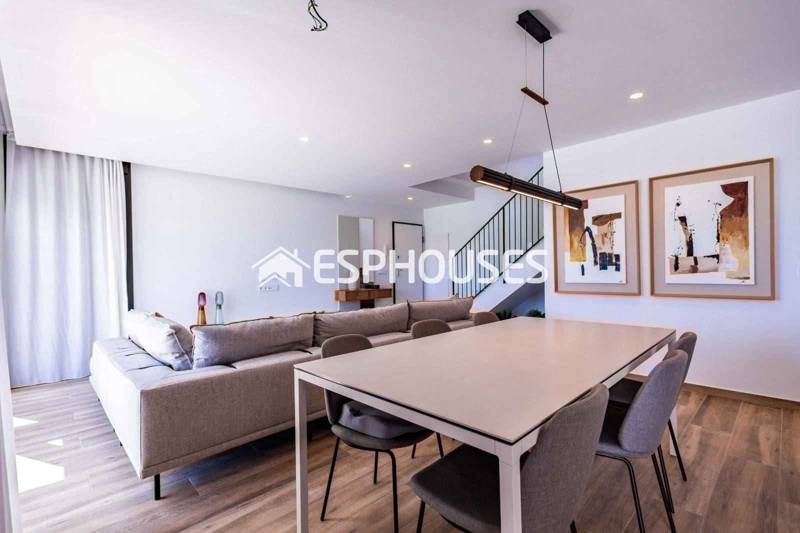 3 soveværelse Villa til salg i Polop med swimmingpool garage - € 780.000 (Ref: 9975901)
