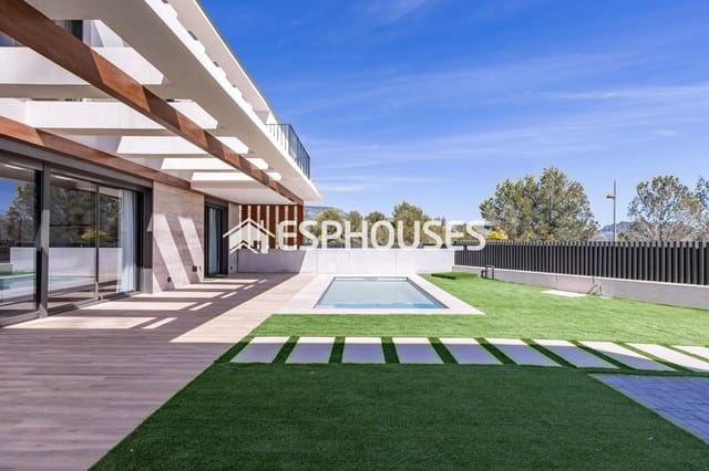 3 soveværelse Villa til salg i Polop med swimmingpool garage - € 780.000 (Ref: 9975901)