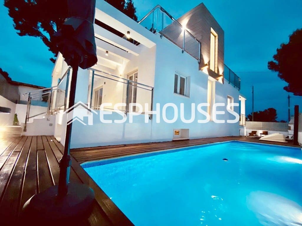 4 quarto Moradia para venda em La Nucia com piscina garagem - 580 000 € (Ref: 9987142)