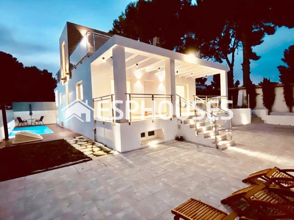 4 quarto Moradia para venda em La Nucia com piscina garagem - 580 000 € (Ref: 9987142)