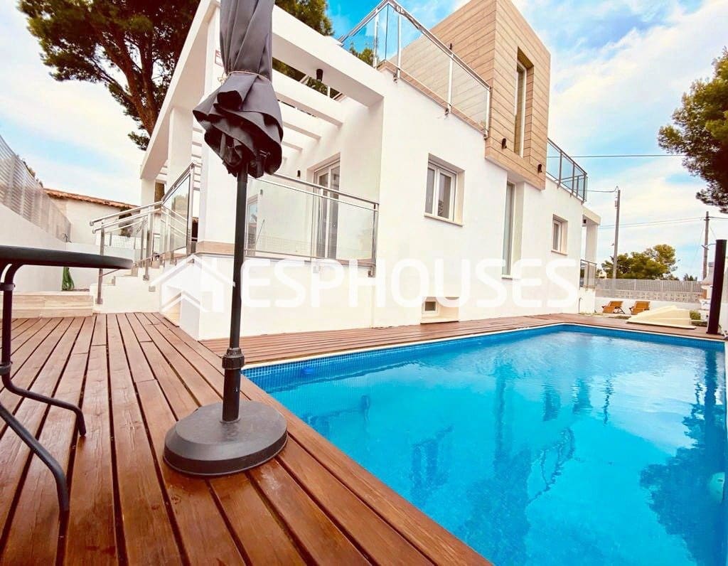 4 quarto Moradia para venda em La Nucia com piscina garagem - 580 000 € (Ref: 9987142)