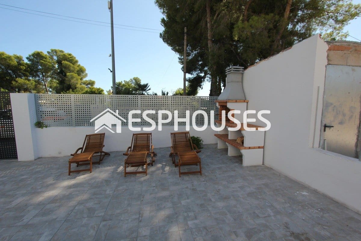 4 quarto Moradia para venda em La Nucia com piscina garagem - 580 000 € (Ref: 9987142)