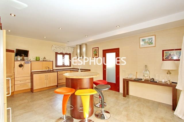 Chalet de 7 habitaciones en Altea en venta con piscina - 2.500.000 € (Ref: 9987308)