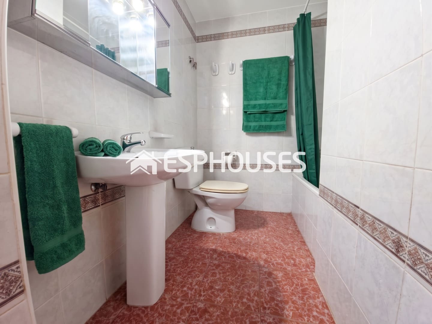 2 soveværelse Lejlighed til salg i Guardamar del Segura - € 199.900 (Ref: 9996186)